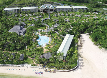 �l���s�A�C�O�z�e���A�I�����C���\��A�r�[�`���]�[�g�A�t�B�W�[�A�Ƒ����s�A�ċx��