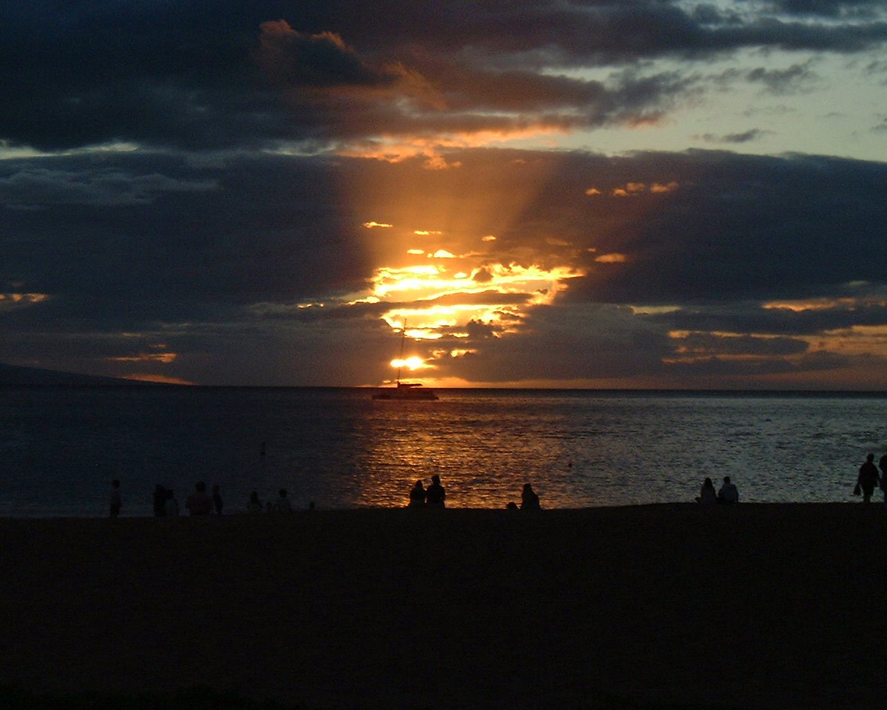家族旅行、ハワイ、マウイ、シェラトン、カアナパリ、ウェスティン、スターウッド、個人旅行、海外ホテル、プール、マウイウエスト空港、カパルア空港,海夜景