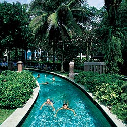 �Ƒ����s�A�C�O�ւ̉Ƒ����s�A�v�[�P�b�g�A�V�F���g���E���O�[�i�E�r�[�`�A�C�O�z�e���A�l���s�A�I�����C���\��A�r�[�`���]�[�g�A�ċx�݁A�p�g���r�[�`�A���O�[��