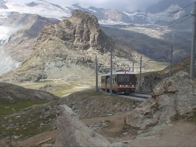 �o�R�d�ԁA�ċx�݁A�Ƒ����s�A�X�C�X�A�p���A�X�g���X�u�[���A�R���}�[���A�A���U�X�A�c�F���}�b�g�A�A���v�X�A�n�C�L���O�A�����^�J�[�A���[���b�p"�A�S���i�[�O���[�g�A�X�l�K�A�N���C���E�}�b�^�[�z�����A�}�b�^�[�z����