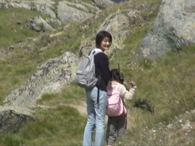 �ċx�݁A�Ƒ����s�A�X�C�X�A�p���A�X�g���X�u�[���A�R���}�[���A�A���U�X�A�c�F���}�b�g�A�A���v�X�A�n�C�L���O�A�����^�J�[�A���[���b�p"�A�S���i�[�O���[�g�A�X�l�K�A�N���C���E�}�b�^�[�z�����A�}�b�^�[�z����