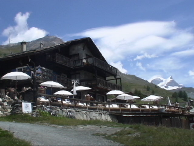 Vrony�A�ċx�݁A�Ƒ����s�A�X�C�X�A�p���A�X�g���X�u�[���A�R���}�[���A�A���U�X�A�c�F���}�b�g�A�A���v�X�A�n�C�L���O�A�����^�J�[�A���[���b�p"�A�S���i�[�O���[�g�A�X�l�K�A�N���C���E�}�b�^�[�z�����A�}�b�^�[�z����