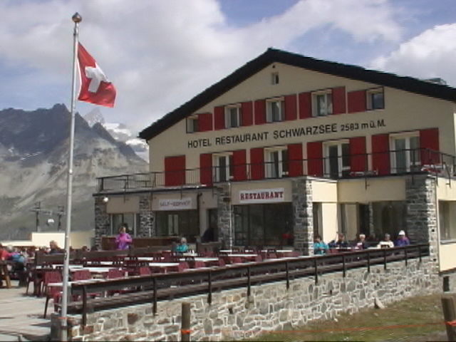 �z�e���A�ċx�݁A�Ƒ����s�A�X�C�X�A�p���A�X�g���X�u�[���A�R���}�[���A�A���U�X�A�c�F���}�b�g�A�A���v�X�A�n�C�L���O�A�����^�J�[�A���[���b�p"�A�S���i�[�O���[�g�A�X�l�K�A�N���C���E�}�b�^�[�z�����A�}�b�^�[�z����